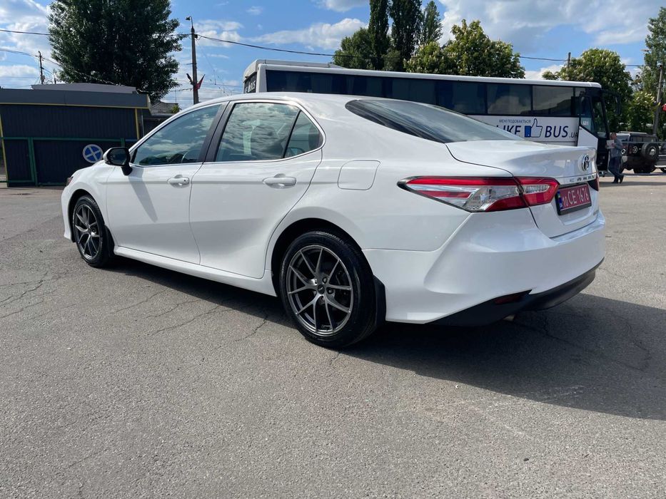 Продам Toyota Camry 2019