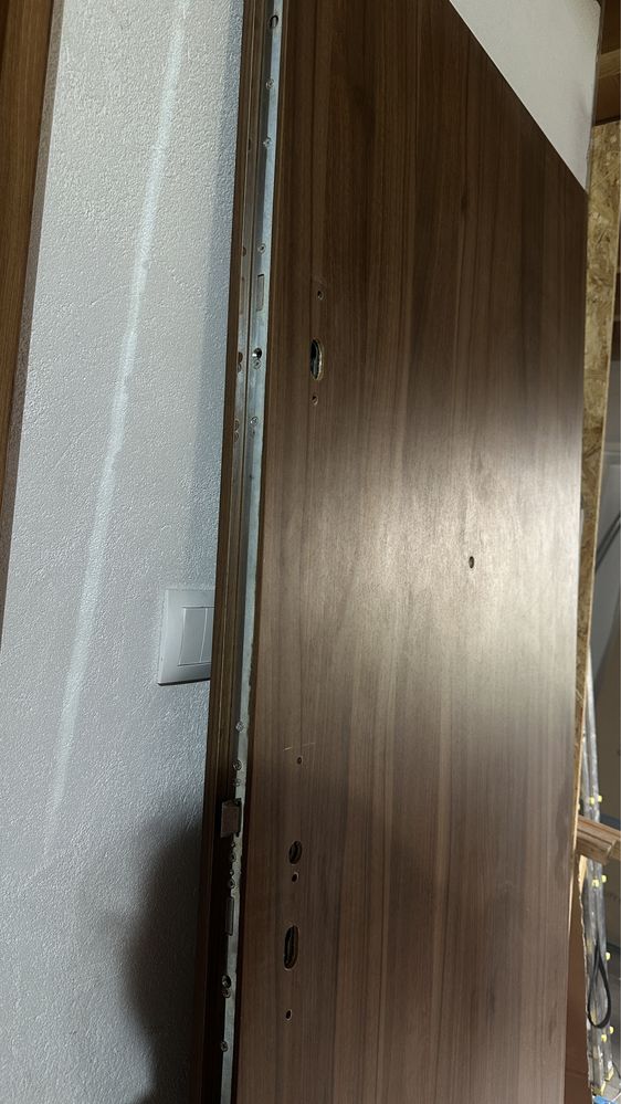 Skrzydło drzwiowei brazowe uzywane ale jak nowe.