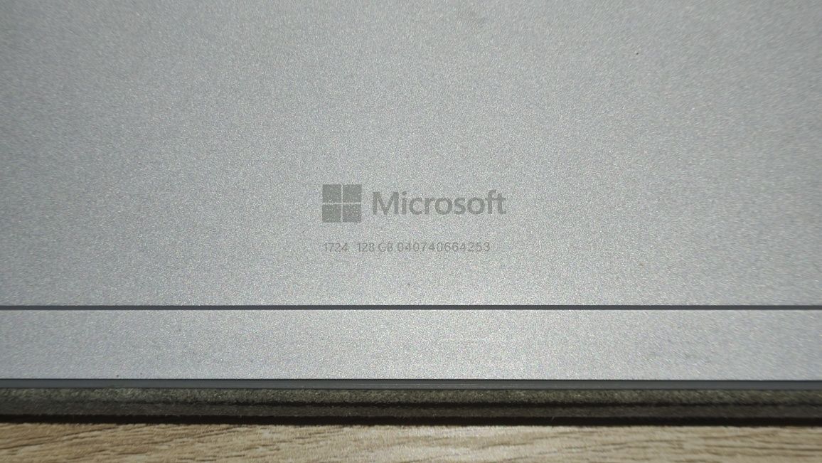 Microsoft Surface Pro 4