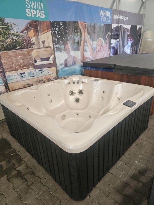 Jacuzzi ogrodowe taras dzakuzi