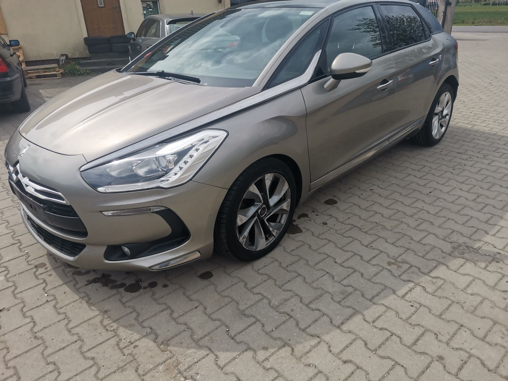 Ds5 przód kompletny 2.0 hdi