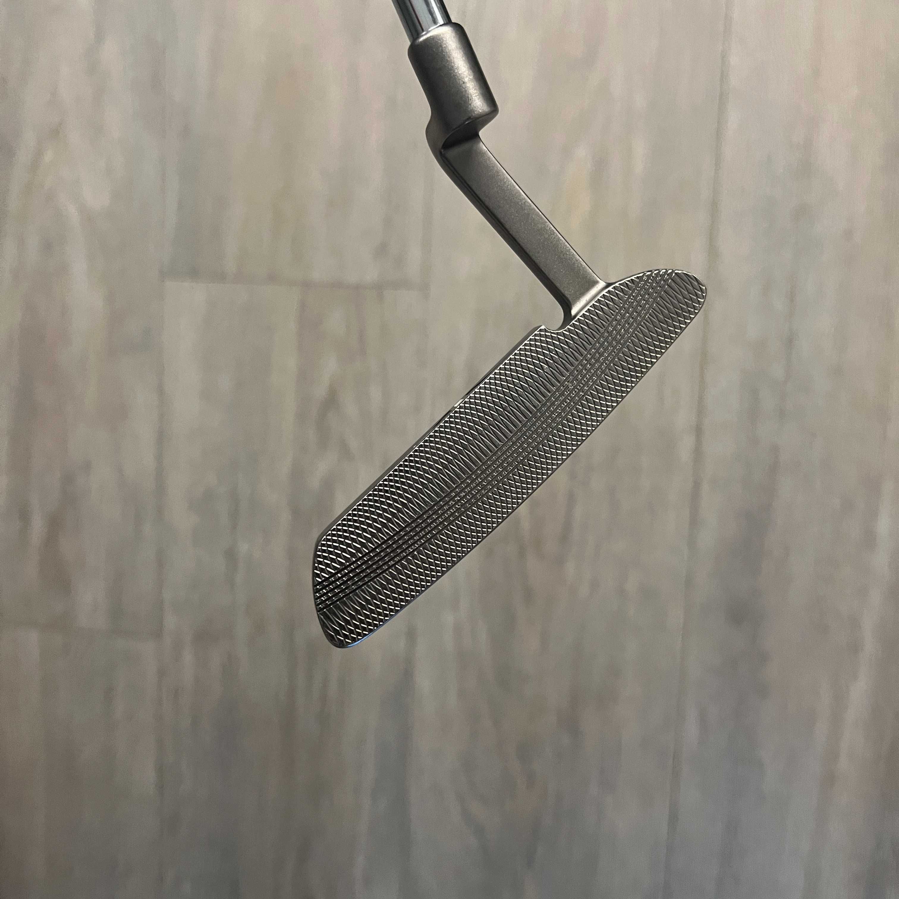 Putter Wilson 8881 kij do golfa 34"