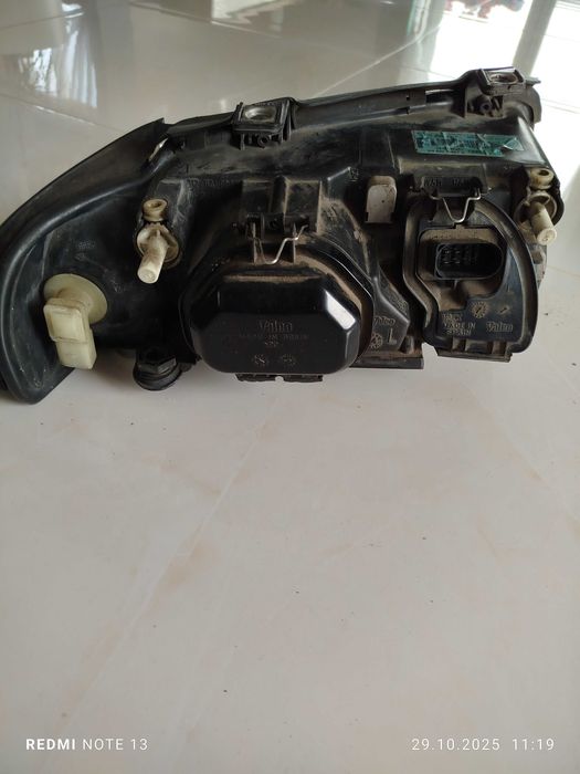 Lampa przód lewa  A4 B5 FL