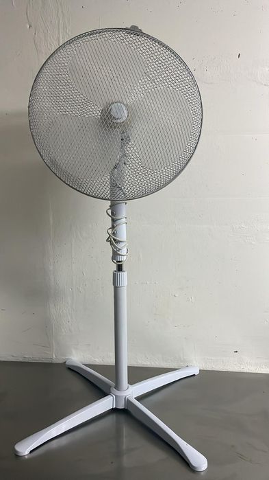 Vende-se material de restauração