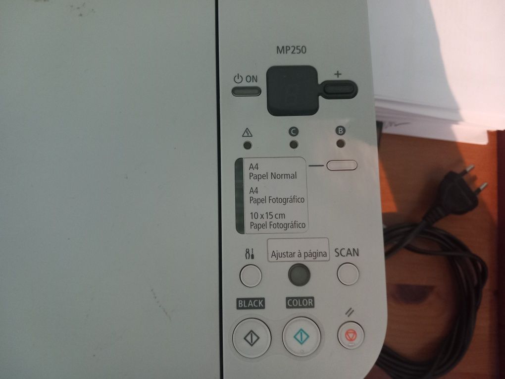 Impressora HP e Canon