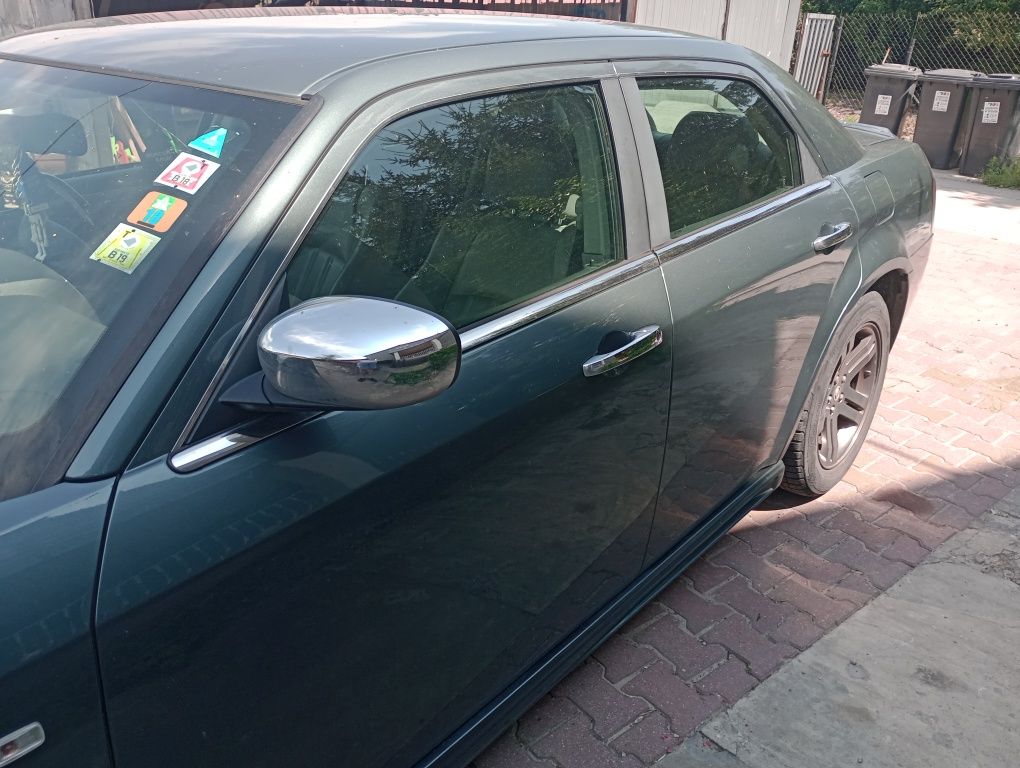 Chrysler 300C Anglik zarejestrowany zadbany