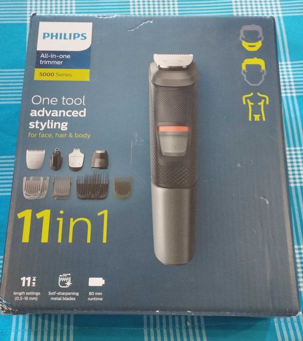 Máquina Philips Série 5000 Modelo MG5730 (Para peças)