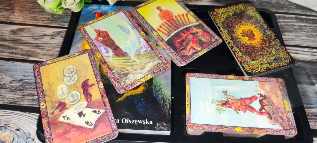 Tarot terapia słowem Manuela Klara Olszewska