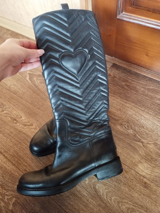 Шкіряні чоботи Gucci