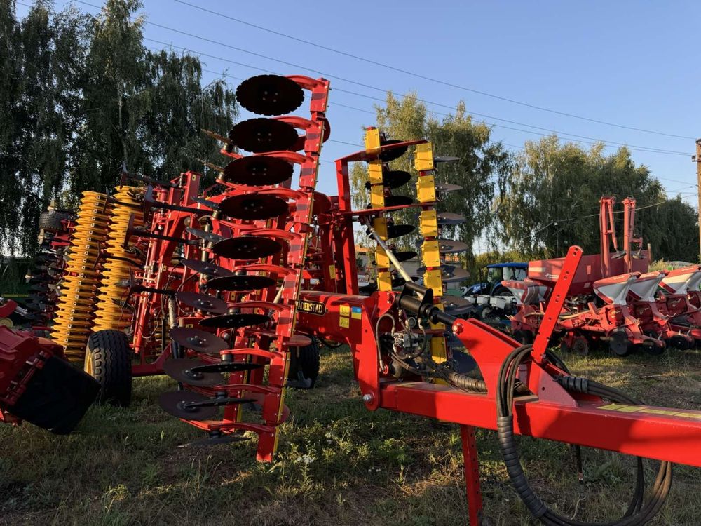 Vaderstad TopDown 500 комбінований агрегат