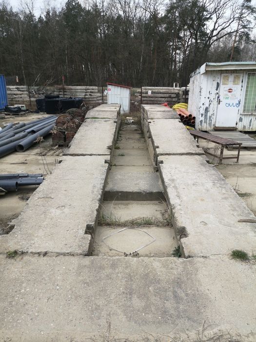 Płyty drogowe betonowe MON zbrojone stara produkcja droga plac