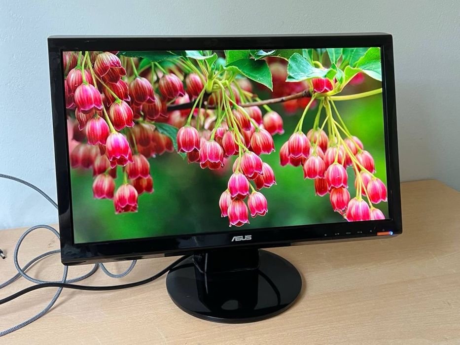 Монітор ASUS / 22 дюйма / Full HD / TN