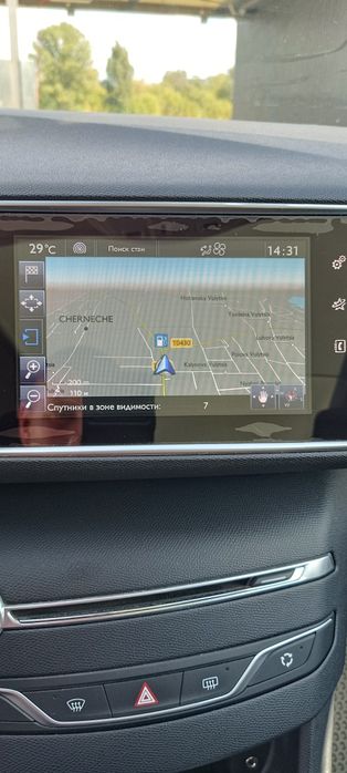 Peugeot 308 2015 року