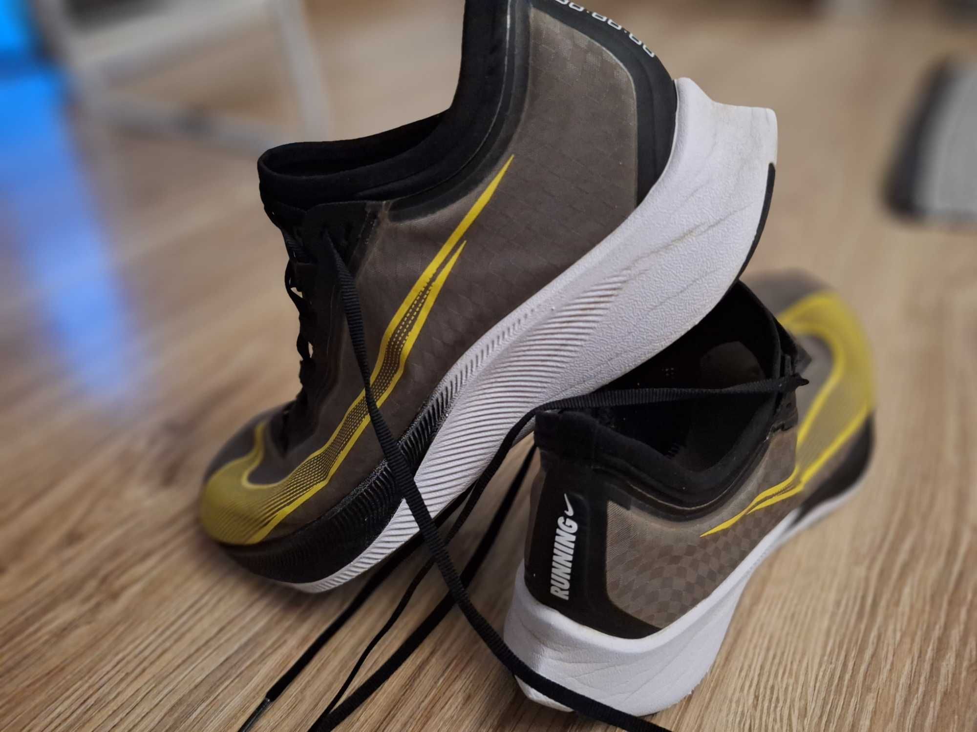 Buty nike zoom fly 3