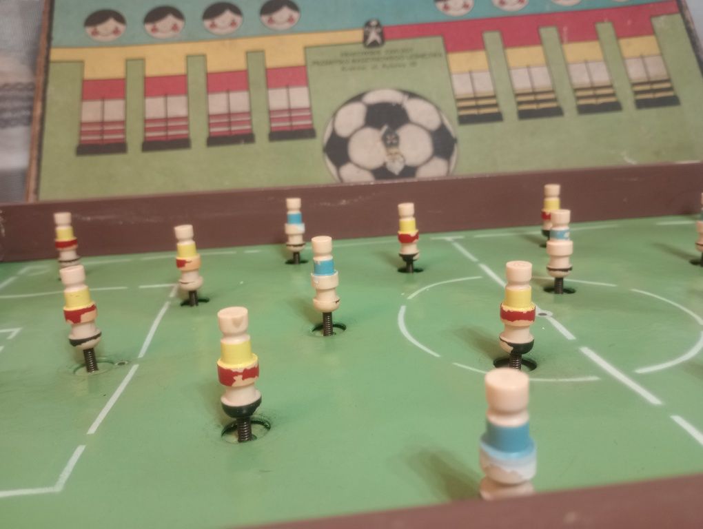 Gierka piłkarzyki z czasów PRL-u