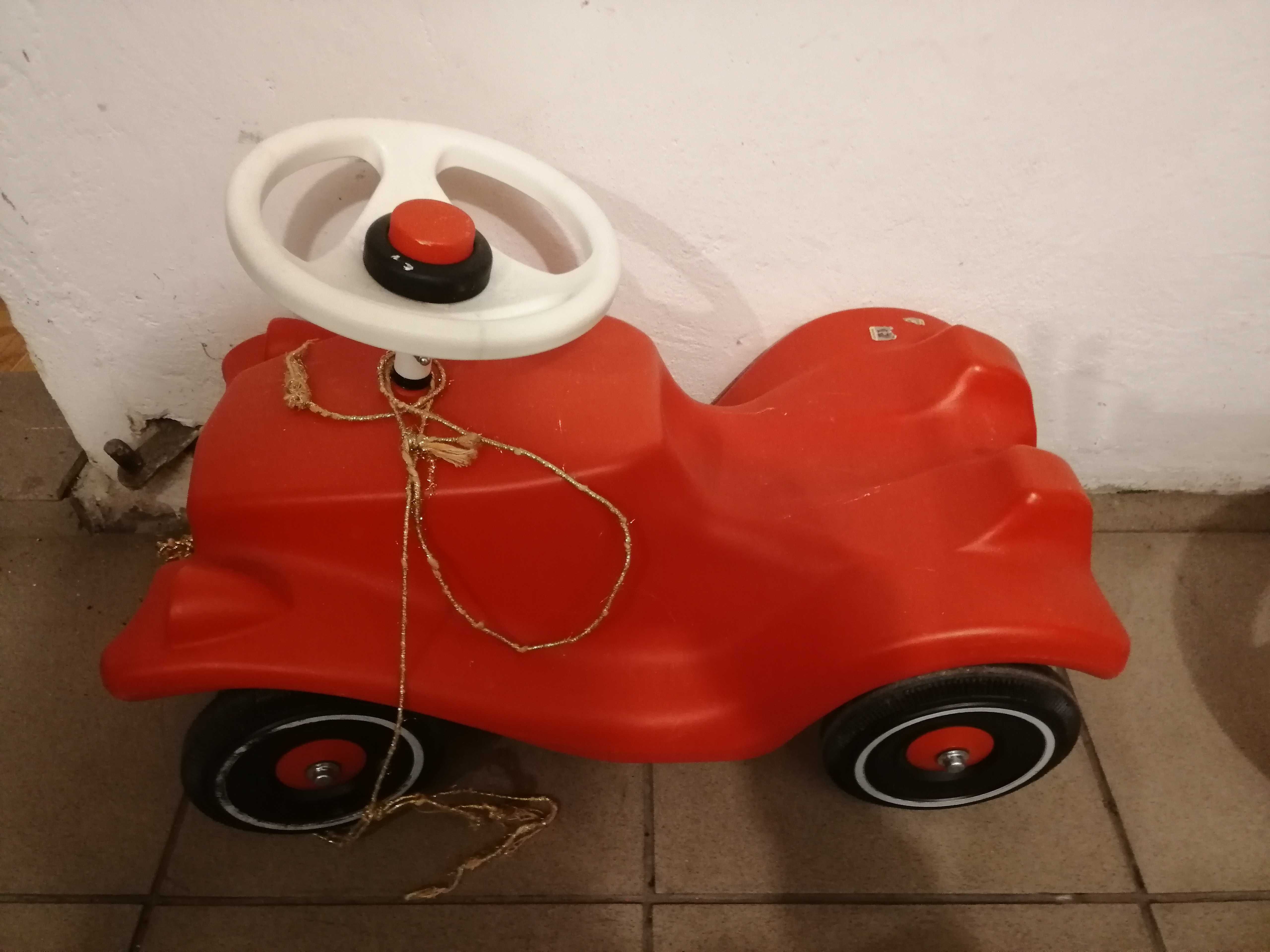 Autko dziecięce do odpychania