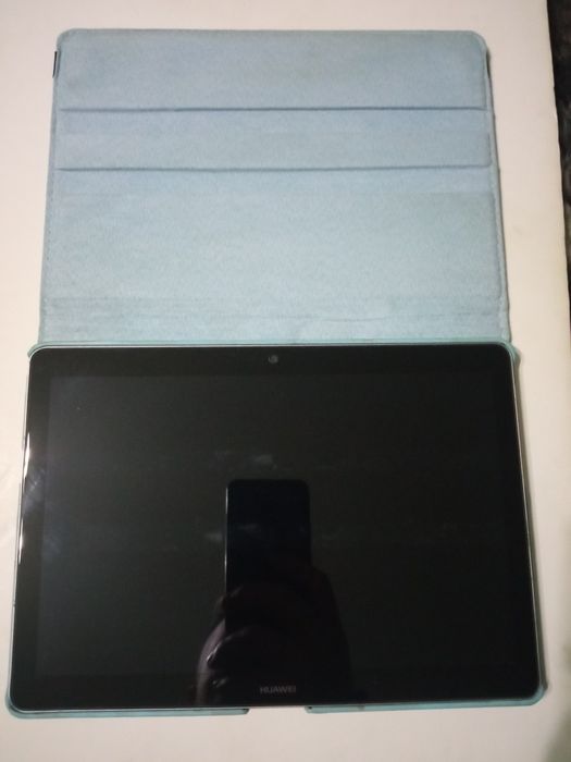 Планшет Huawei 9,8" з чохлом