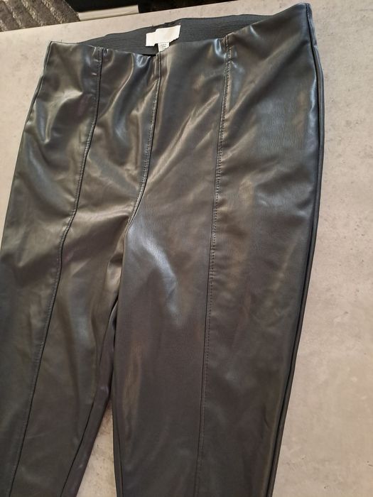Spodnie damskie skórzane czarne HM  M/L,przeszycia