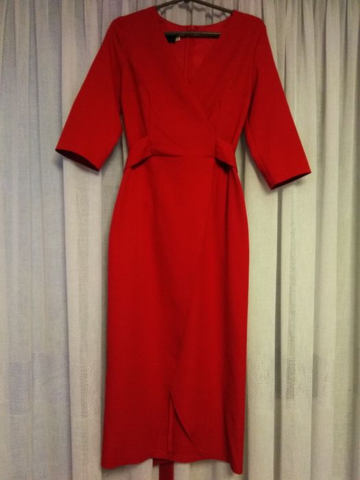 Продам      плаття