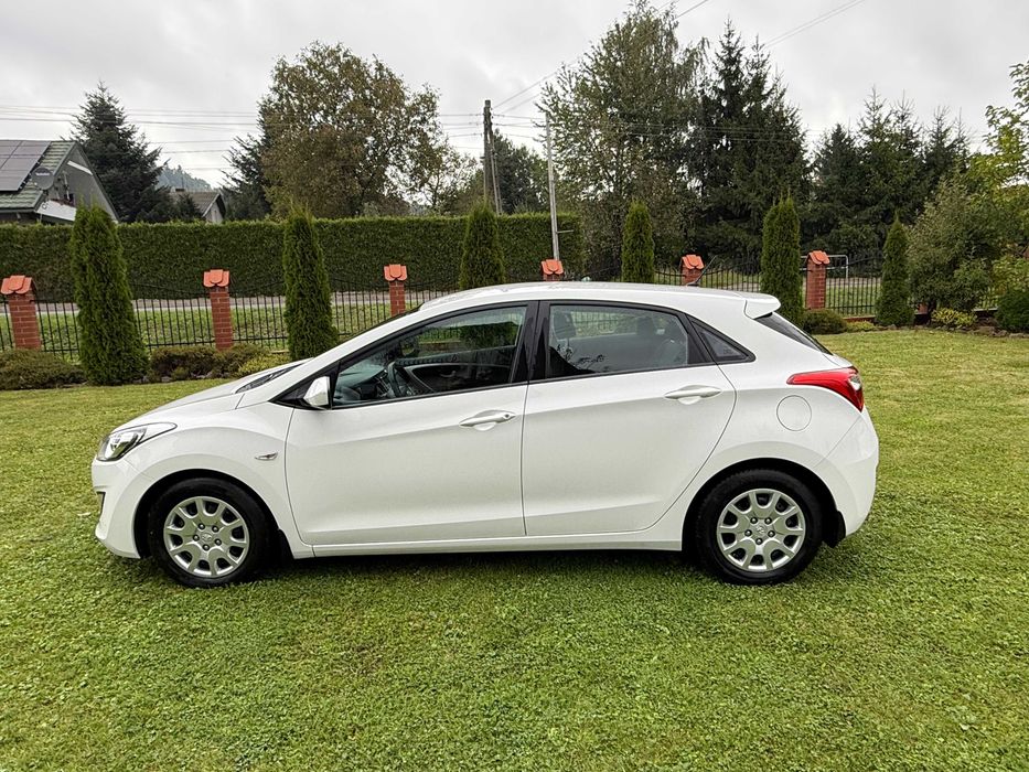 Hyundai I30 1,4 CRDI bezwypadkowy od osoby prywatnej. Salon Polska
