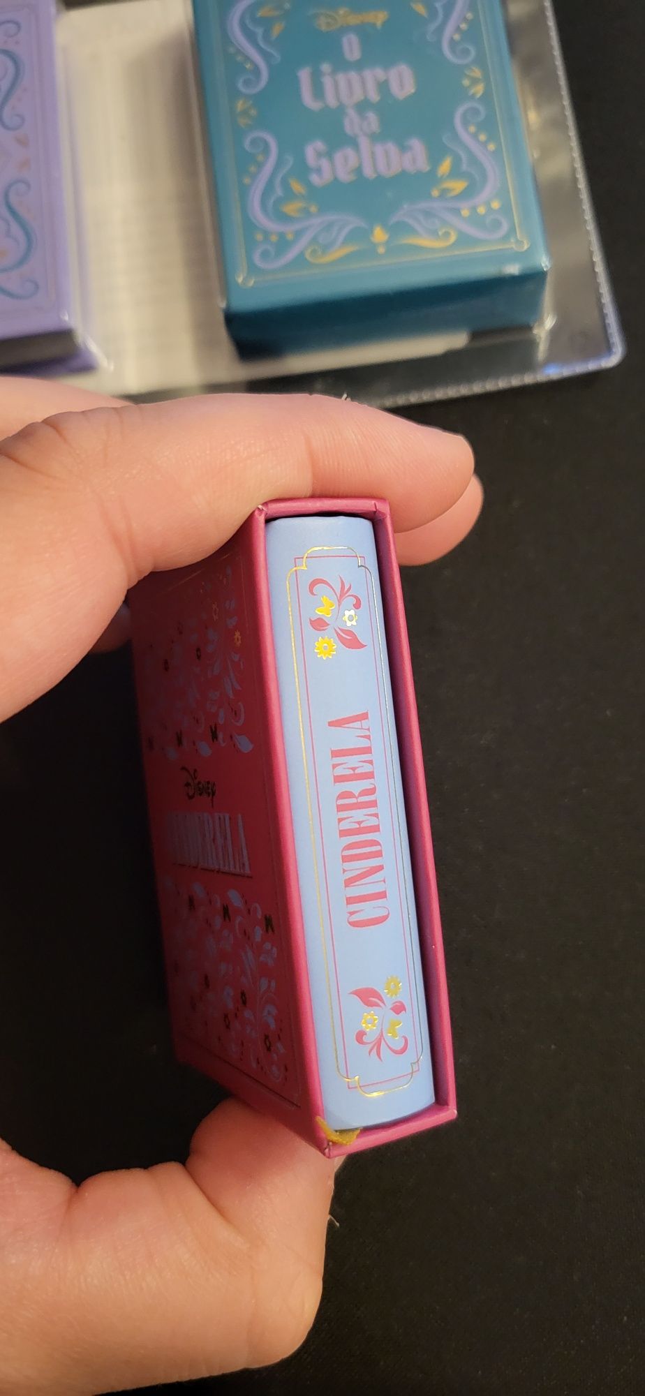 2 livros contos da disney o livro da selva e cinderela