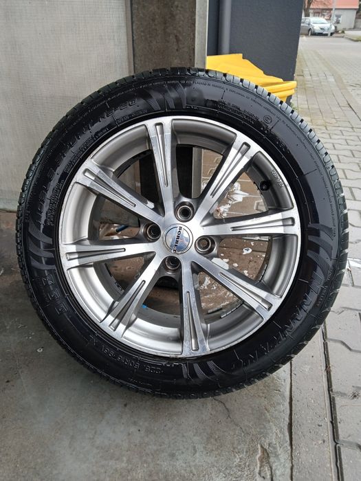 Alufelgi r16 z letnimi oponami