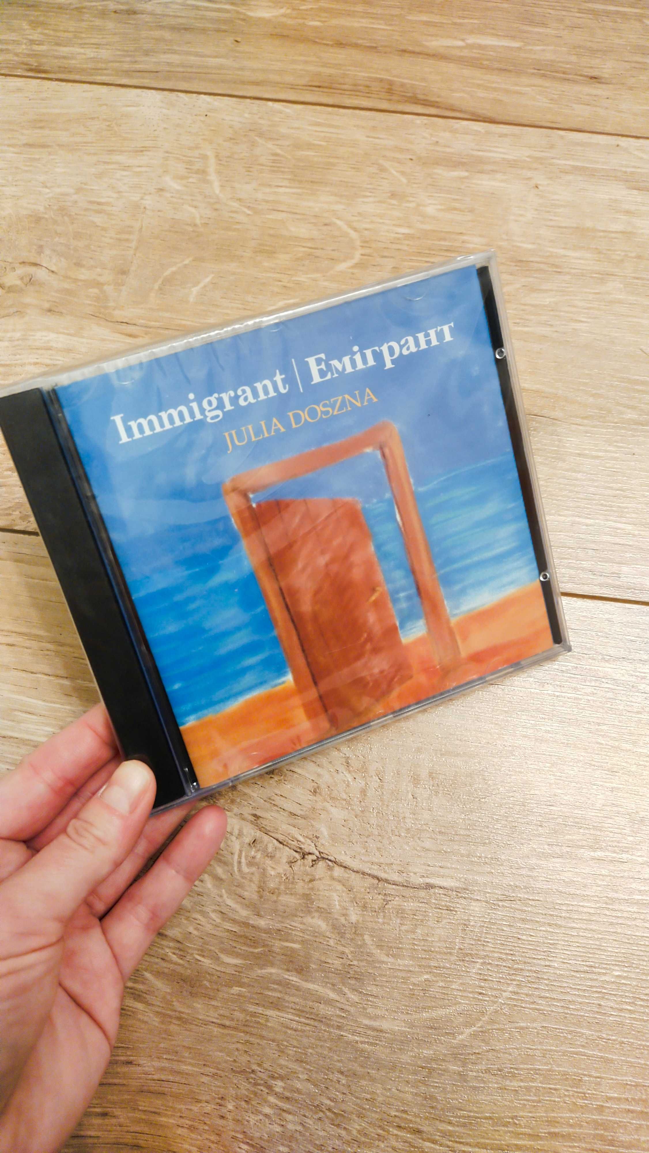 CD / Julia Doszna / Immigrant/Emigrant