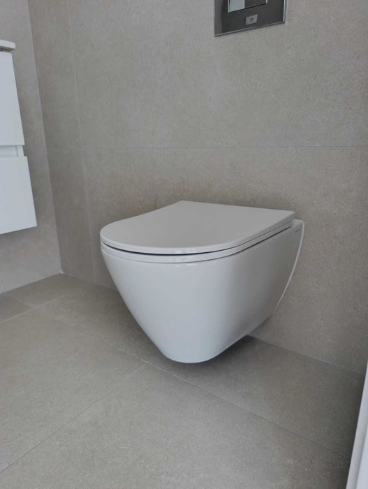 Conjunto WC Valadares lavatório sanita espelho