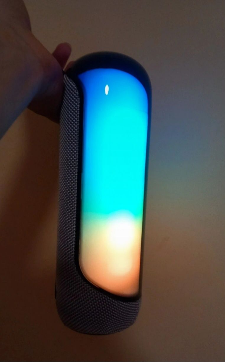 Głośnik bluetooth Led Nowy