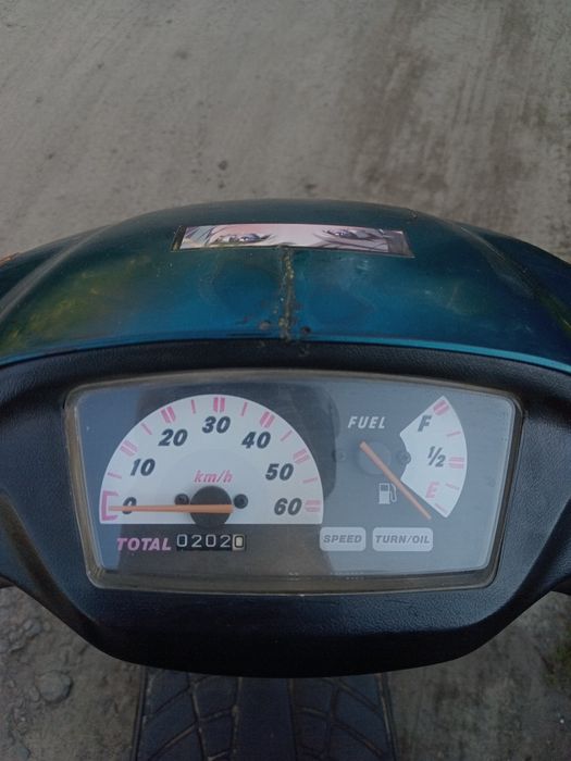 Скутер сузукі сепія ад 50