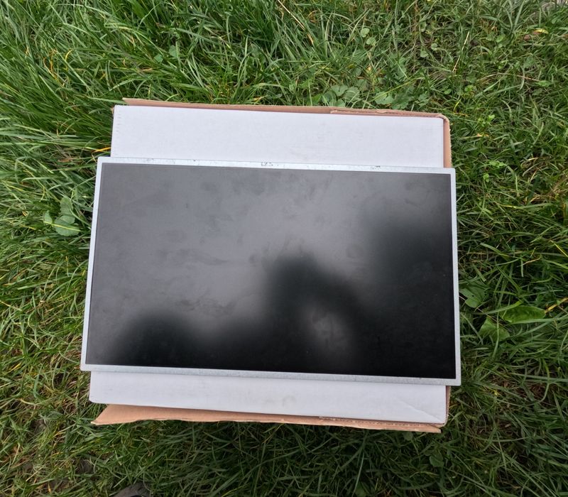 Продам матрицьу LG Display LP156WH2