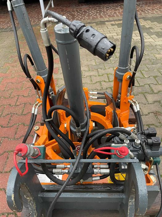 Przesadzarka do drzew firmy Optimal 350