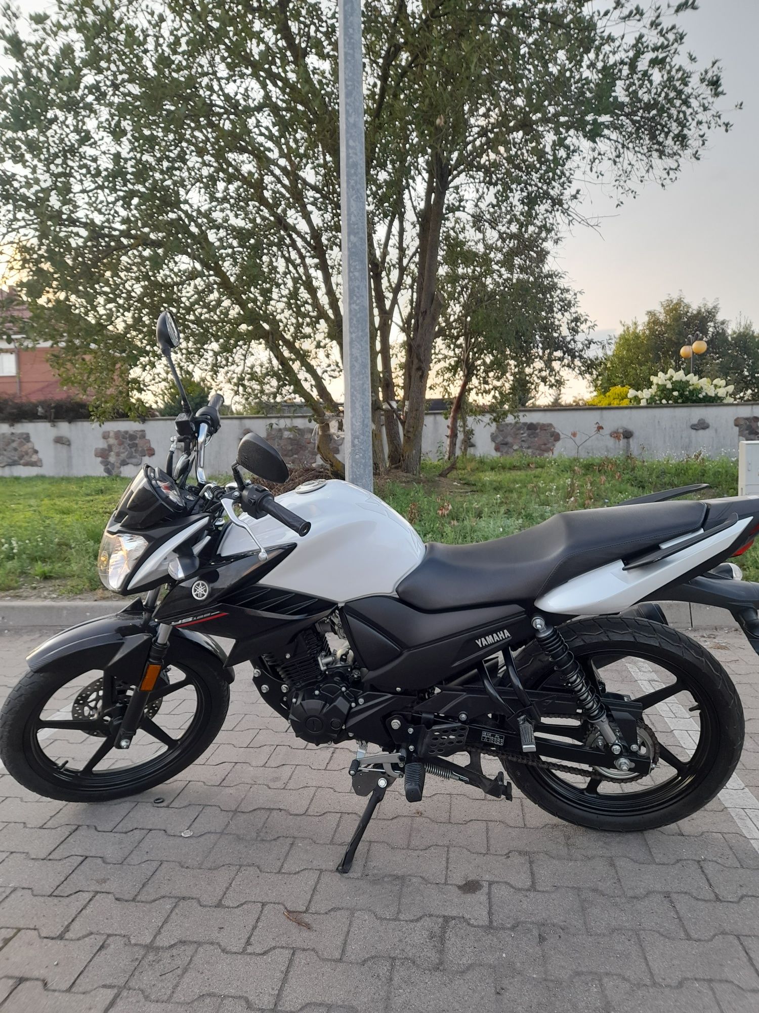 Sprzedam Yamaha Ys125 na katƁ
