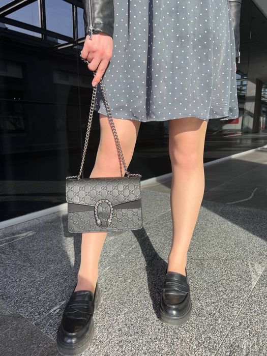 Сумка Gucci.