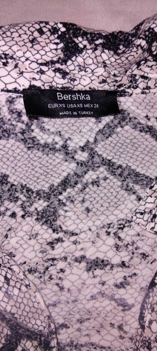 Camisa padrão de cobra