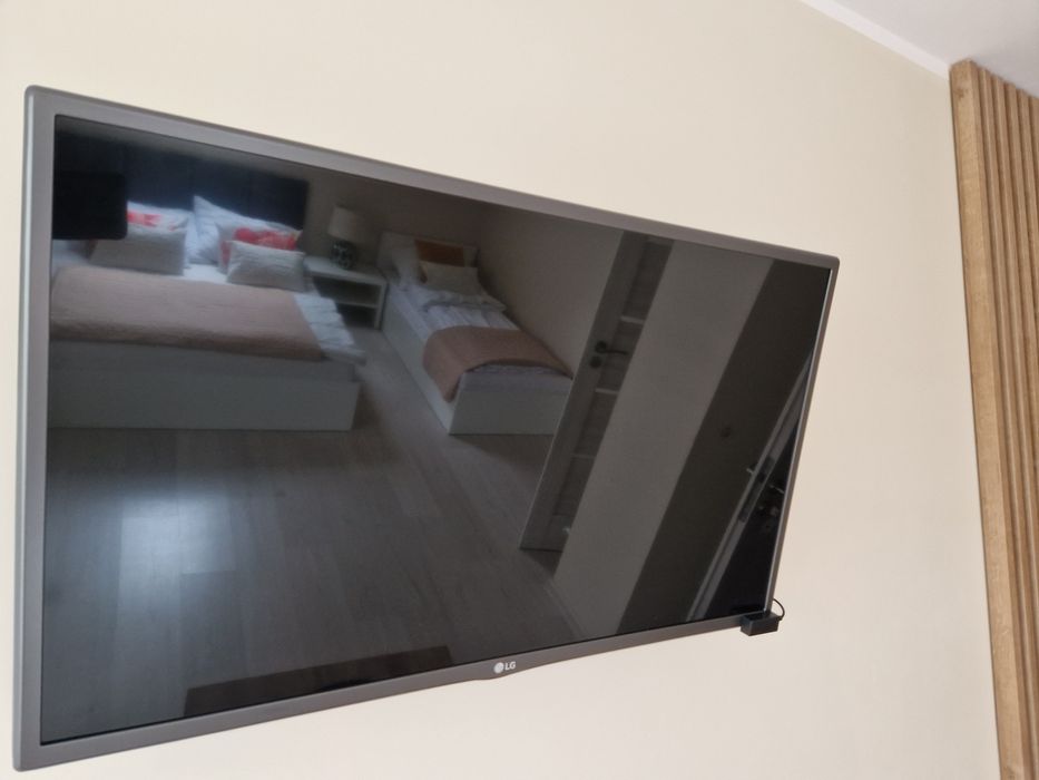 Telewizor  LG 32 całe stan bardzo dobry  tanio