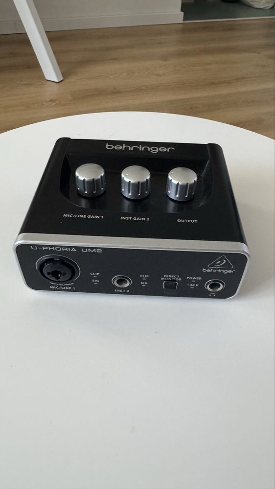 Behringer U-Phoria UM2 – Interfejs audio USB