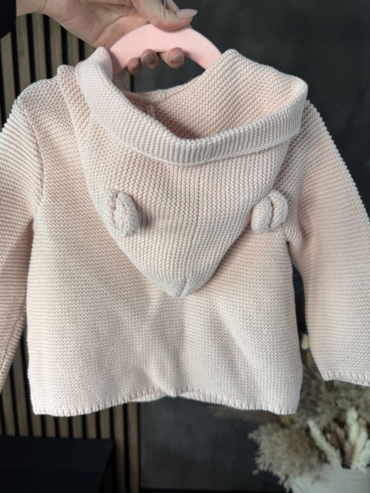 Sweterek z kapturem gap 80