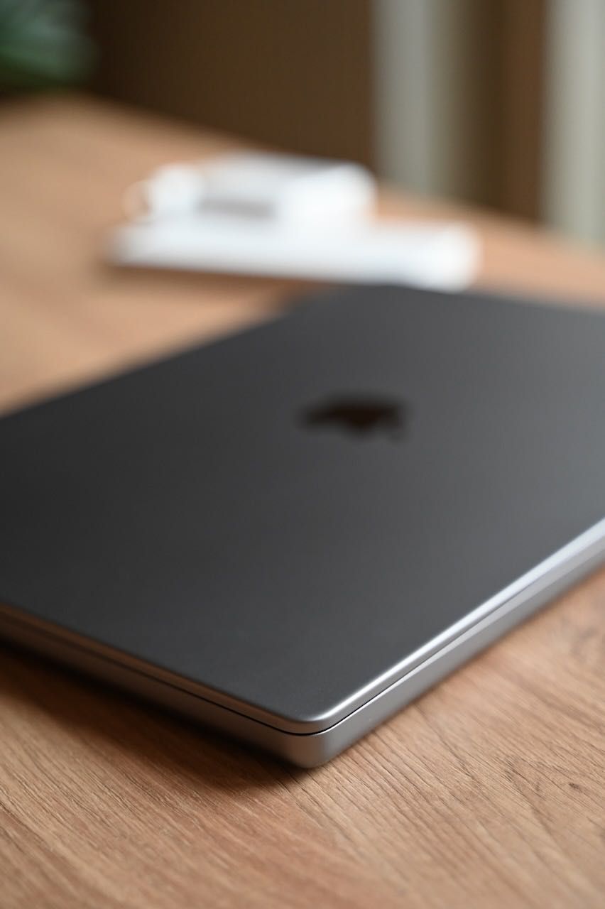 Apple Macbook Pro 16 M2 Pro 2023