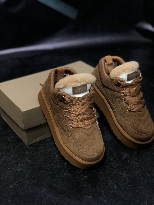 Зимові жіночі кросівки на хутрі UGG lowmel натуральний замш