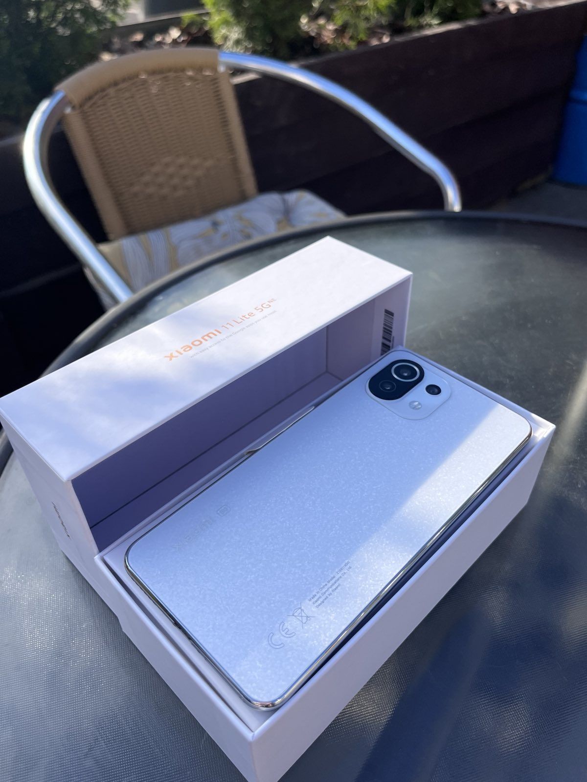 Продам Xiaomi 11 Lite 5 G NE Snowflake White