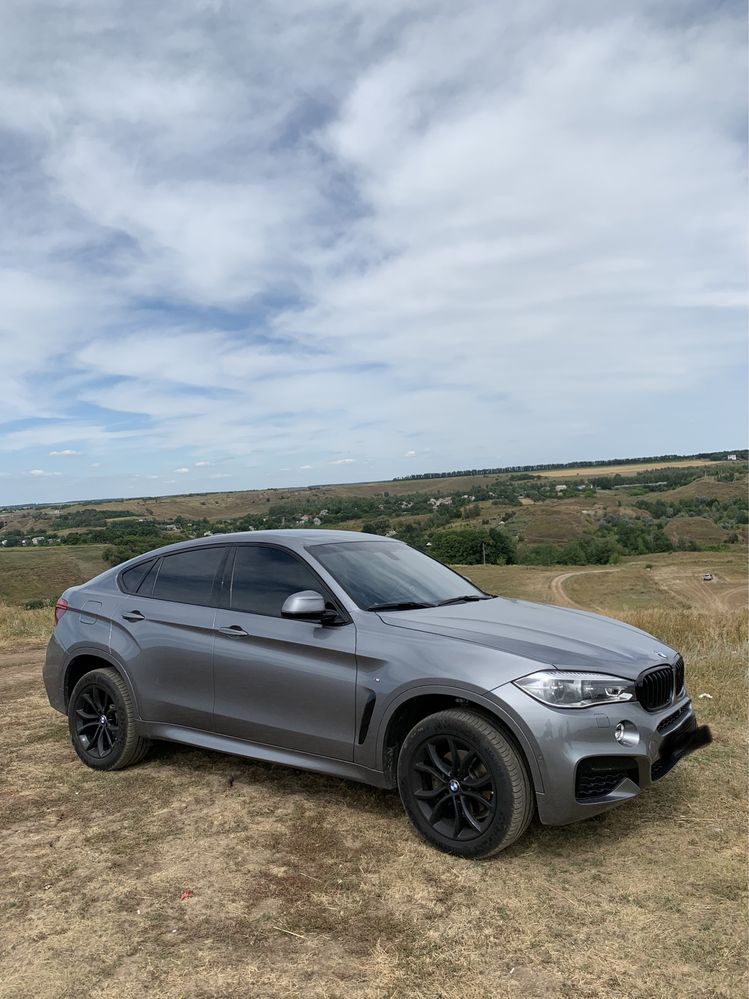 BMW X6 35i своя официальная.