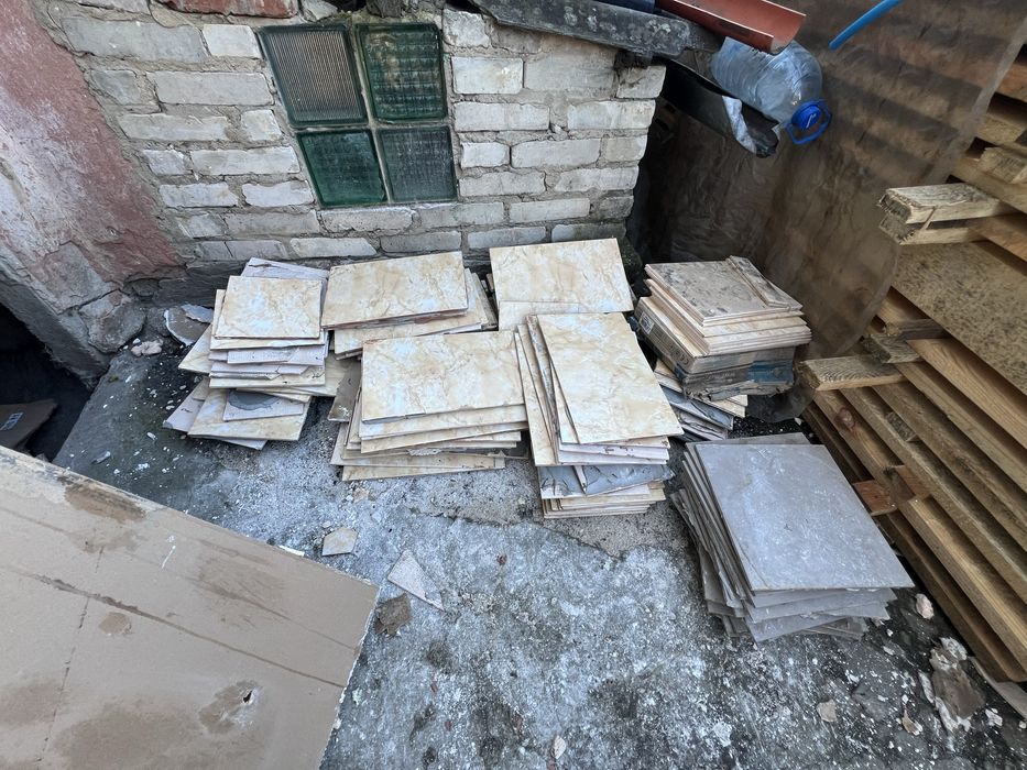 Відам плитку 20/30 самовивіз