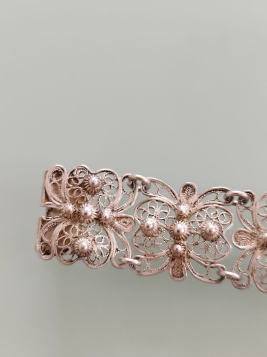 linda pulseira vintage em prata. Estado muito bom