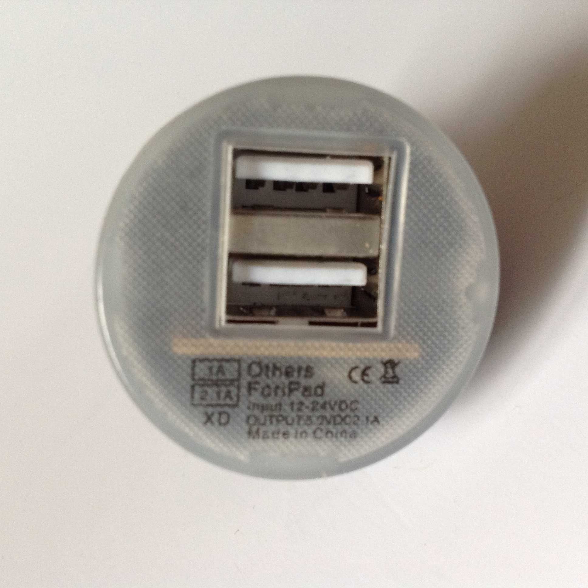 Зарядное устройство от прикуривателя USB зарядка 12/24V (полурабочее)