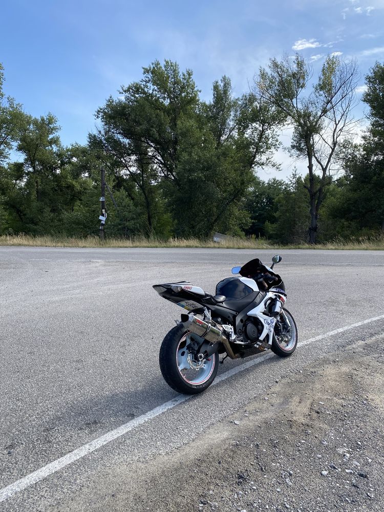 Suzuki GSXR 1000 k8
