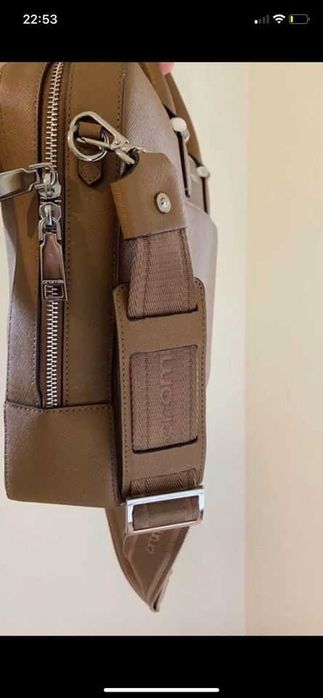 Mala executiva da cromia