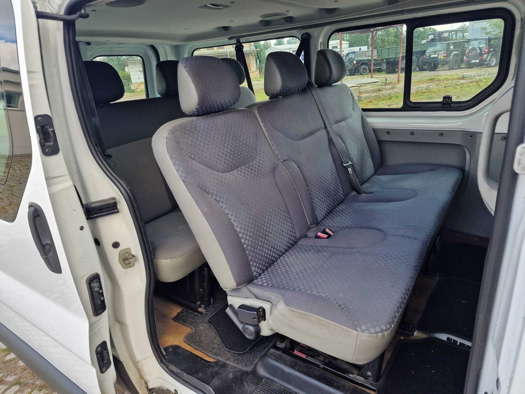 Renualt Trafic 2,0 DCI 2007r