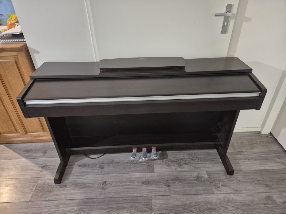 !!! Pianino Yamaha arius  YDP-141 !!!