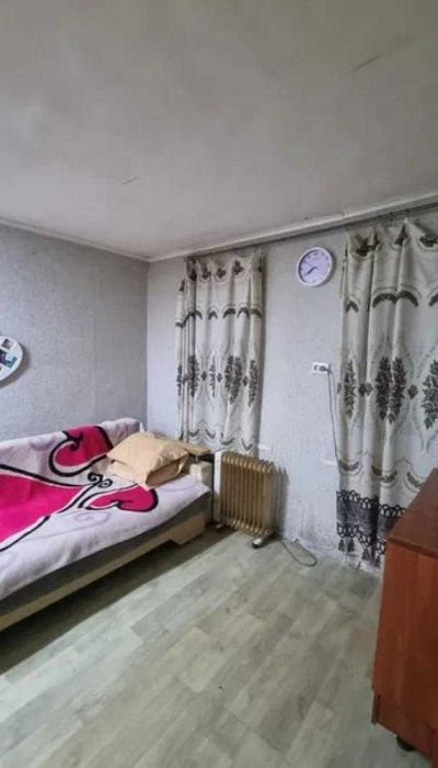 Продам 1/2 дома на Холодний горе.